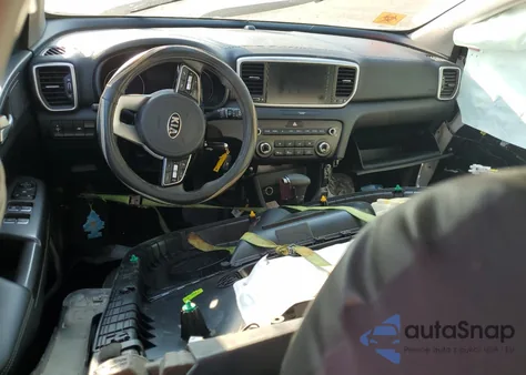 2021 Kia Sportage Lx z USA, uszkodzony, nr VIN KNDPM3AC5M7856808